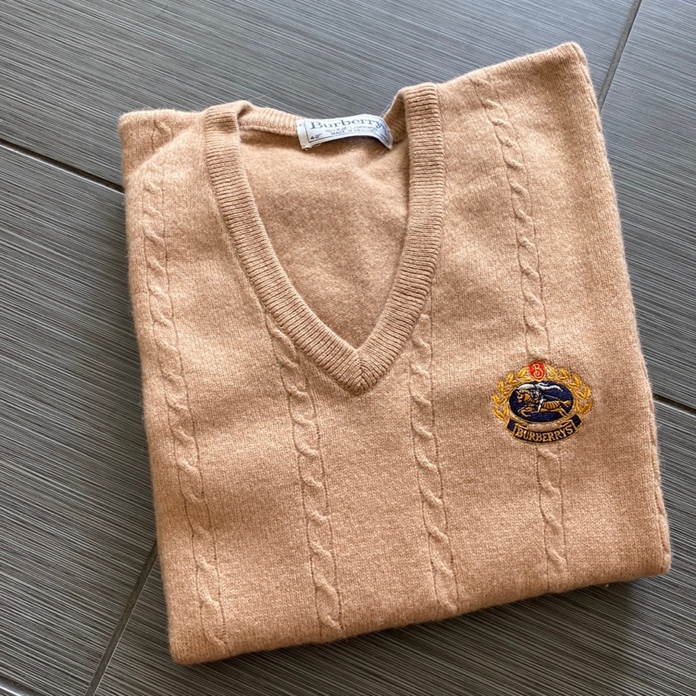 Burberrys Men’s V-Neck Sweater - Tan